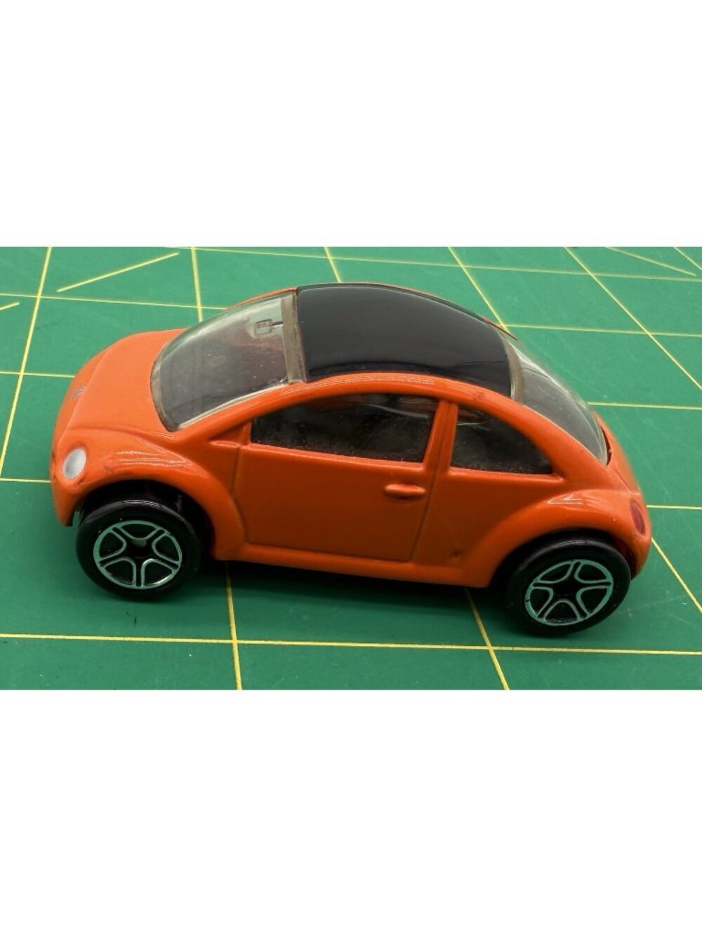 Vtg 1995 Matchbox Volkswagen Beetle Concept 1 Orang and Black 1:61 Diecast #161